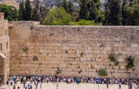 בדיחה הסטורית: זווית משעשעת על מתווה הכותל/ הרב עמיחי גורדין